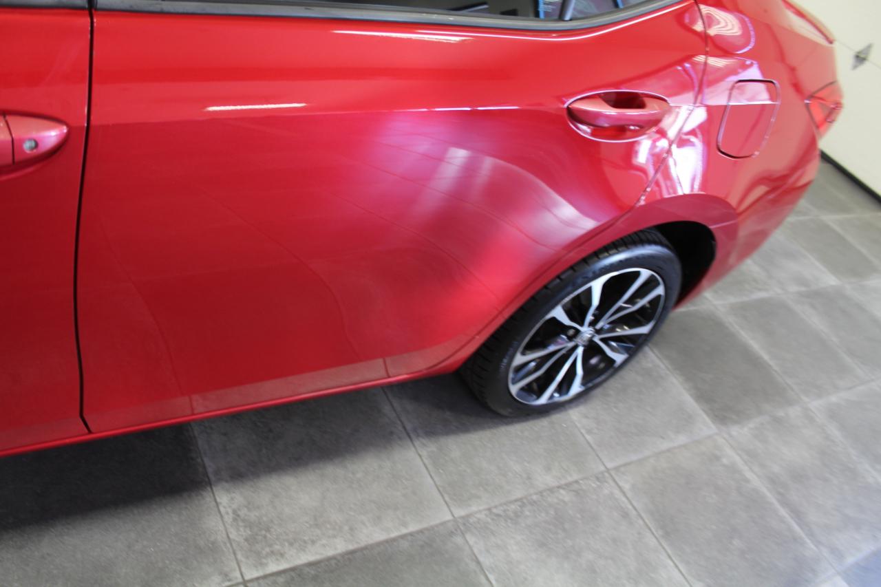 Toyota Corolla SE CVT (Natl) 2017