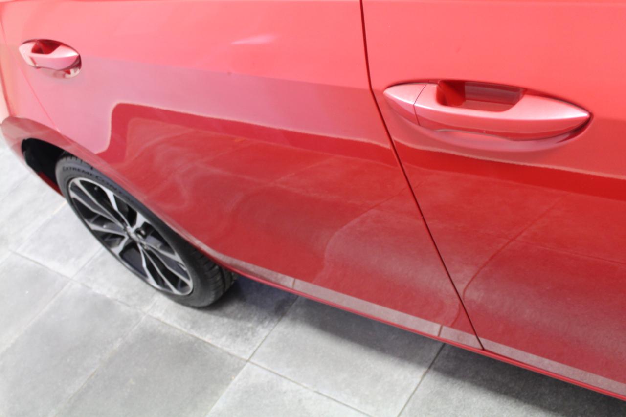 Toyota Corolla SE CVT (Natl) 2017