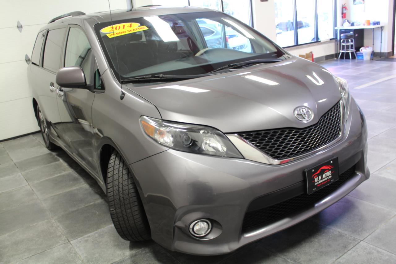 Toyota Sienna 5dr 8-Pass Van V6 SE FWD (Natl) 2014