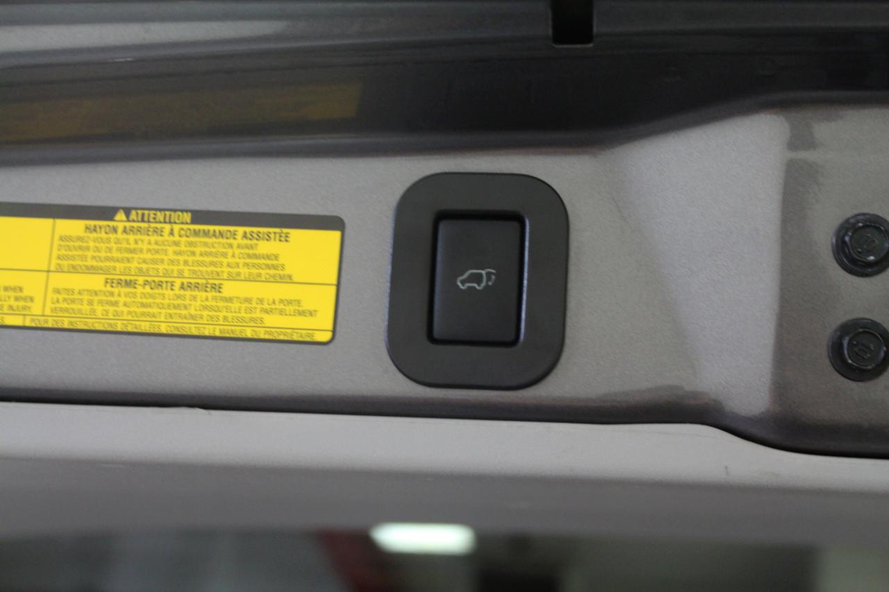 Toyota Sienna 5dr 8-Pass Van V6 SE FWD (Natl) 2014