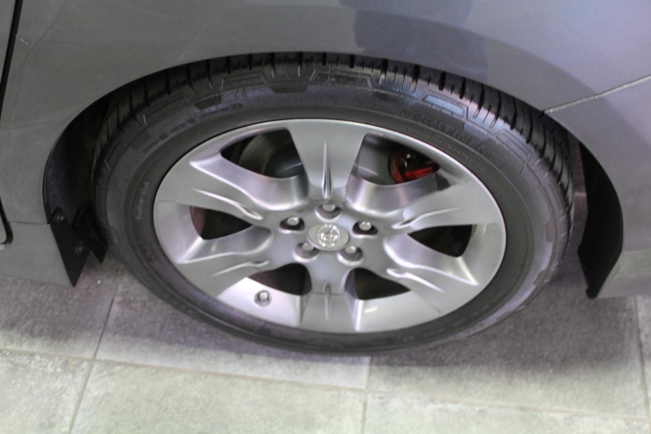 Toyota Sienna 5dr 8-Pass Van V6 SE FWD (Natl) 2014