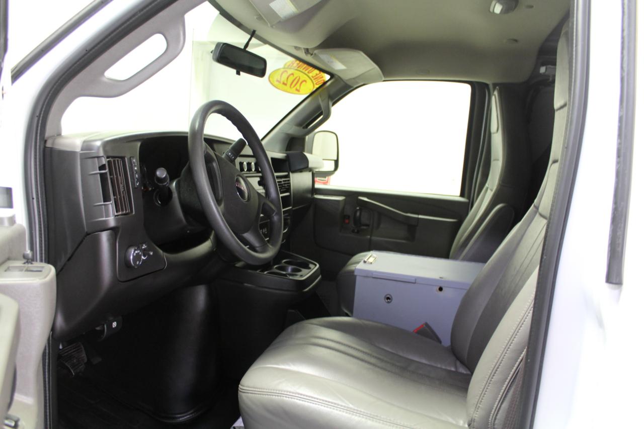 GMC Savana Cargo Van RWD 2500 135" 2022