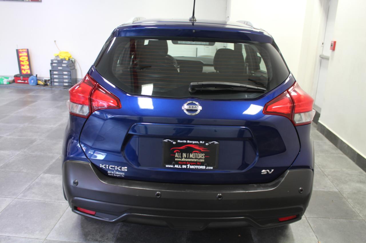 Nissan Kicks SV FWD 2020