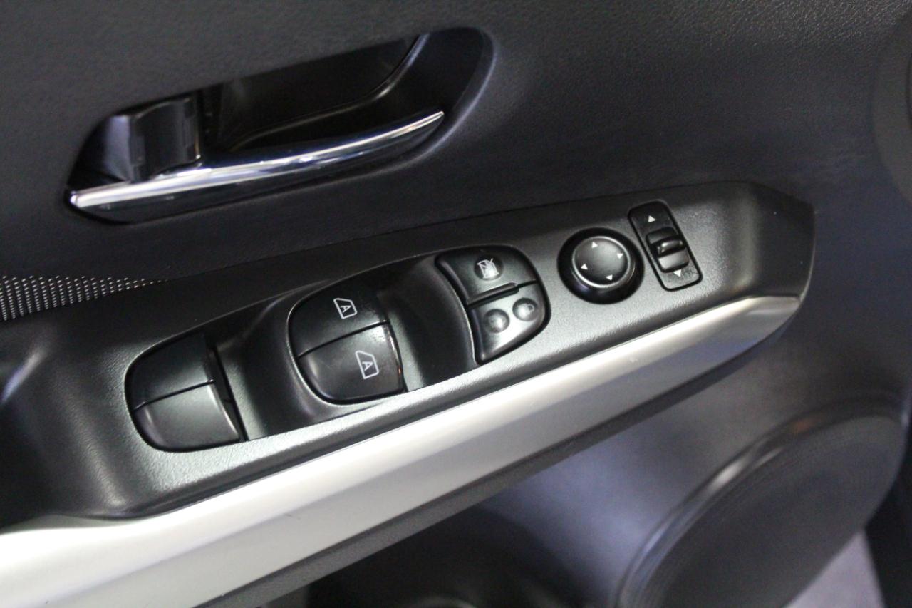 Nissan Kicks SV FWD 2020