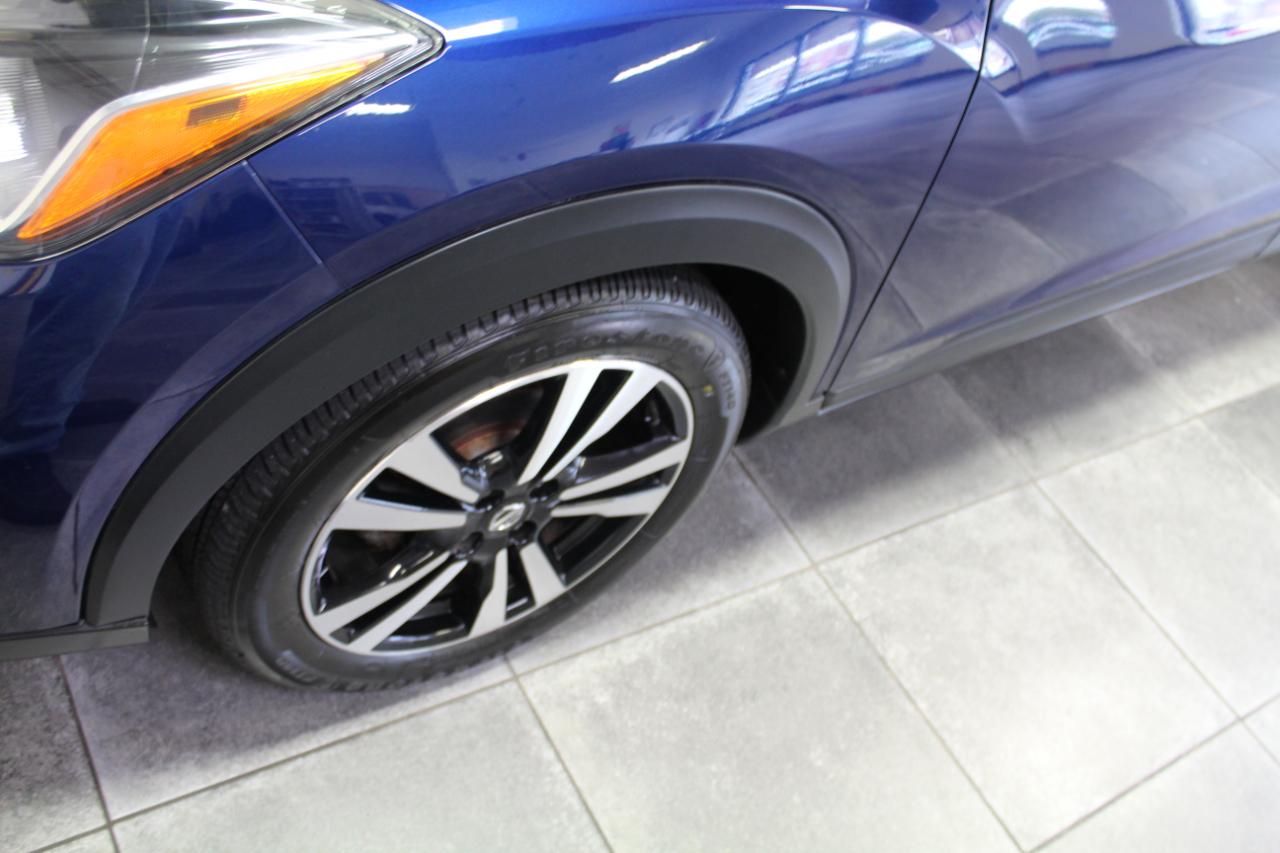 Nissan Kicks SV FWD 2020
