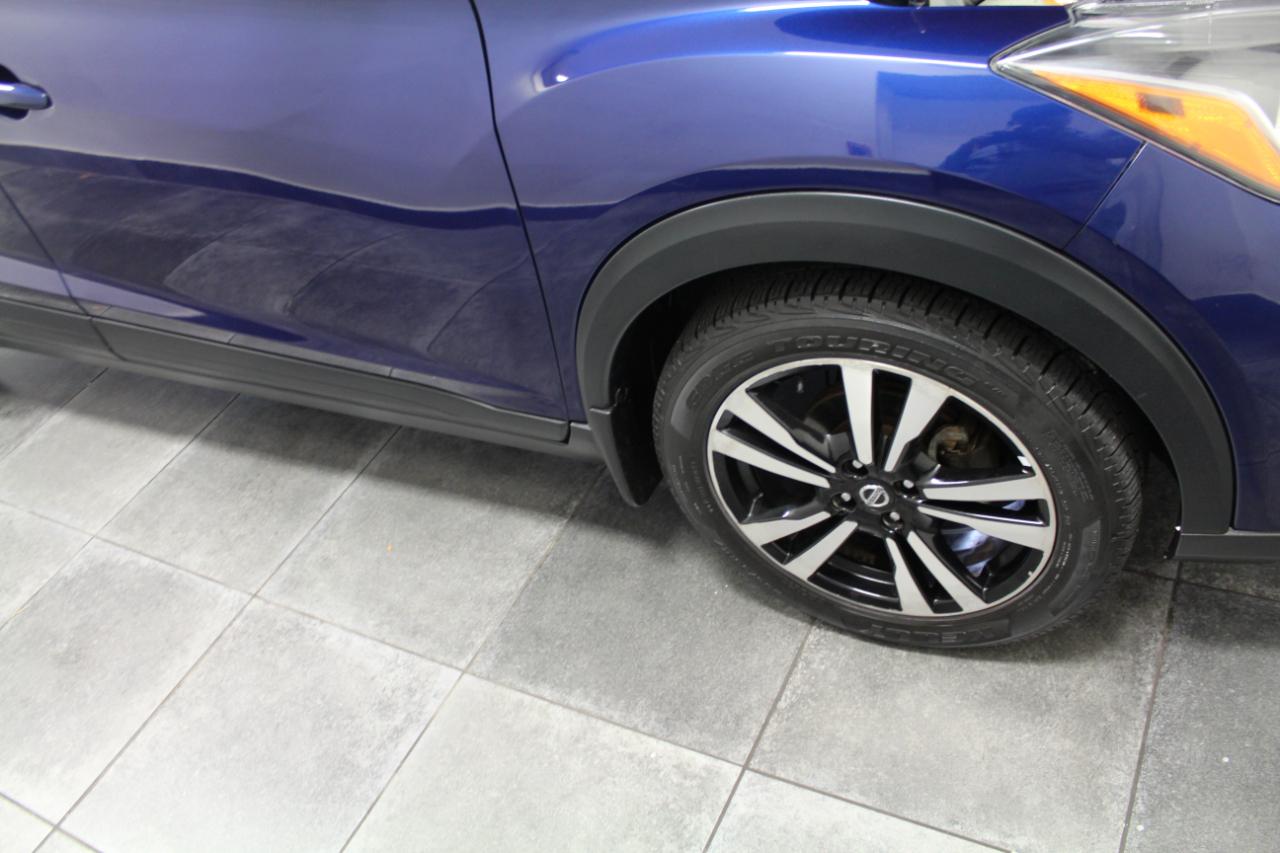 Nissan Kicks SV FWD 2020