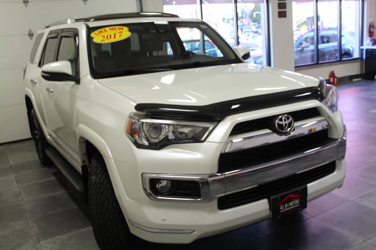 Toyota 4Runner Limited 4WD (Natl) 2017