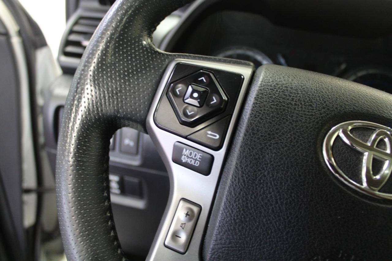Toyota 4Runner Limited 4WD (Natl) 2017