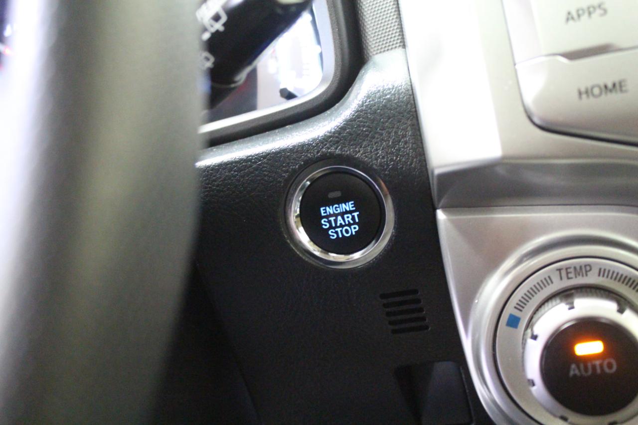 Toyota 4Runner Limited 4WD (Natl) 2017