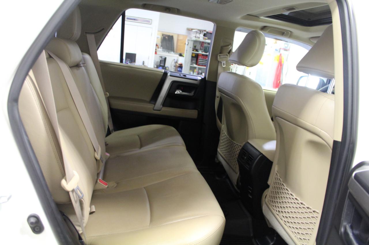 Toyota 4Runner Limited 4WD (Natl) 2017