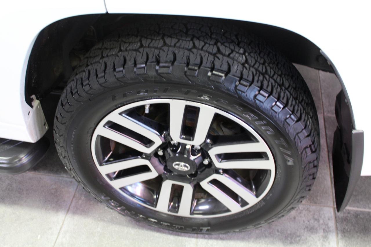 Toyota 4Runner Limited 4WD (Natl) 2017