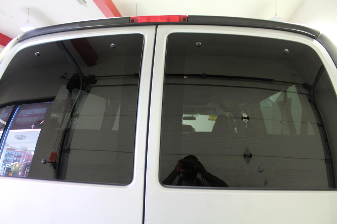 Chevrolet Express Passenger RWD 3500 155" LS 2020
