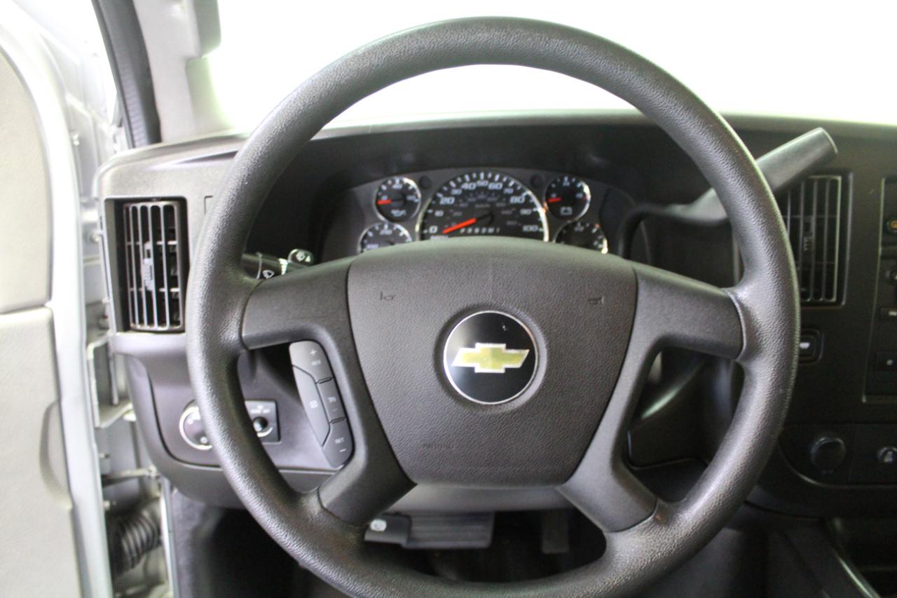 Chevrolet Express Passenger RWD 3500 155" LS 2020