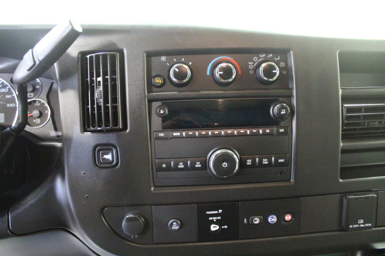 Chevrolet Express Passenger RWD 3500 155" LS 2020