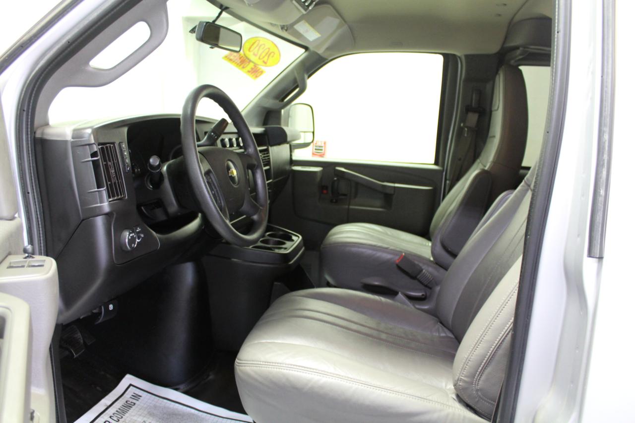 Chevrolet Express Passenger RWD 3500 155" LS 2020