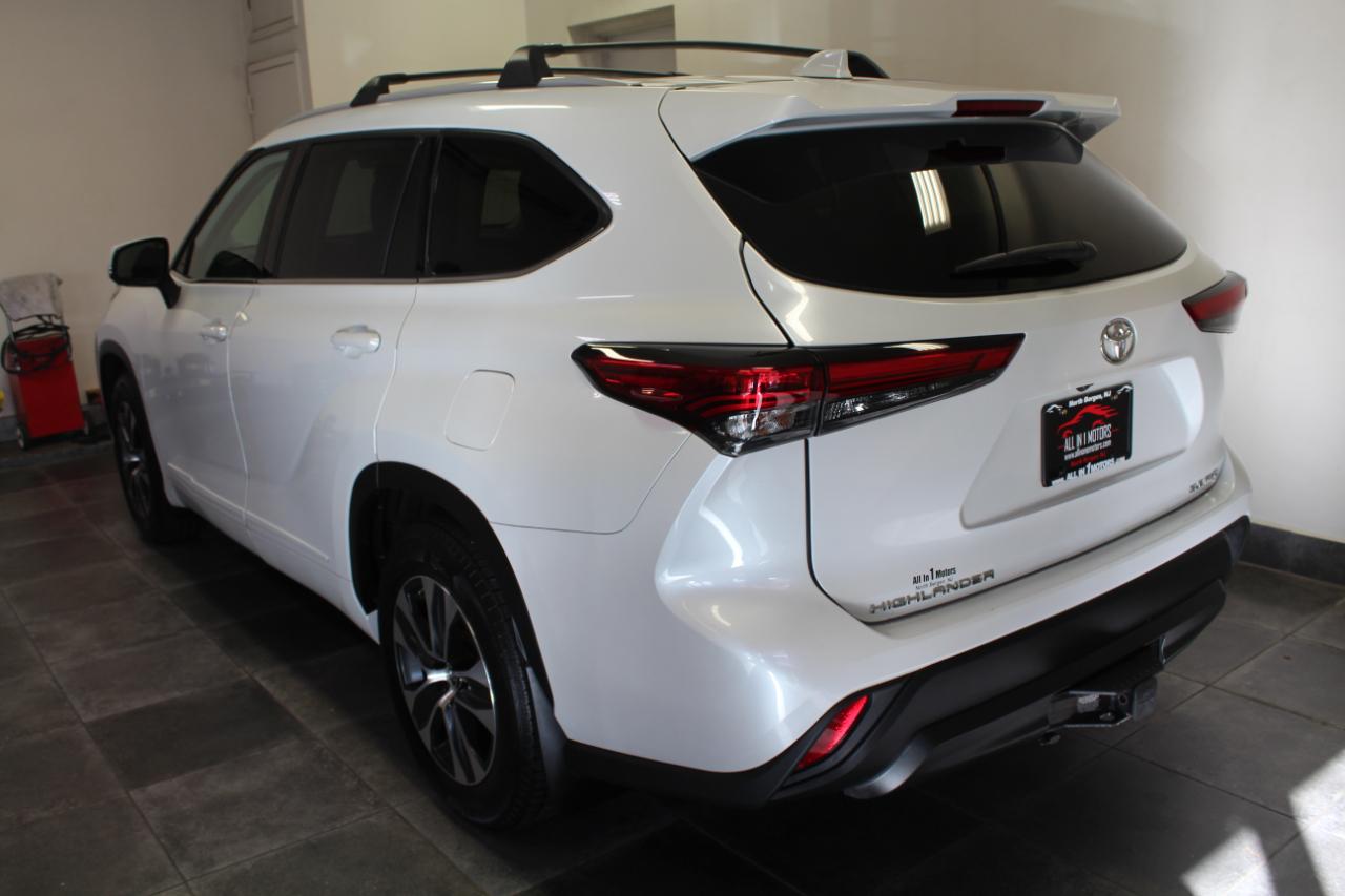 Toyota Highlander XLE AWD (Natl) 2022