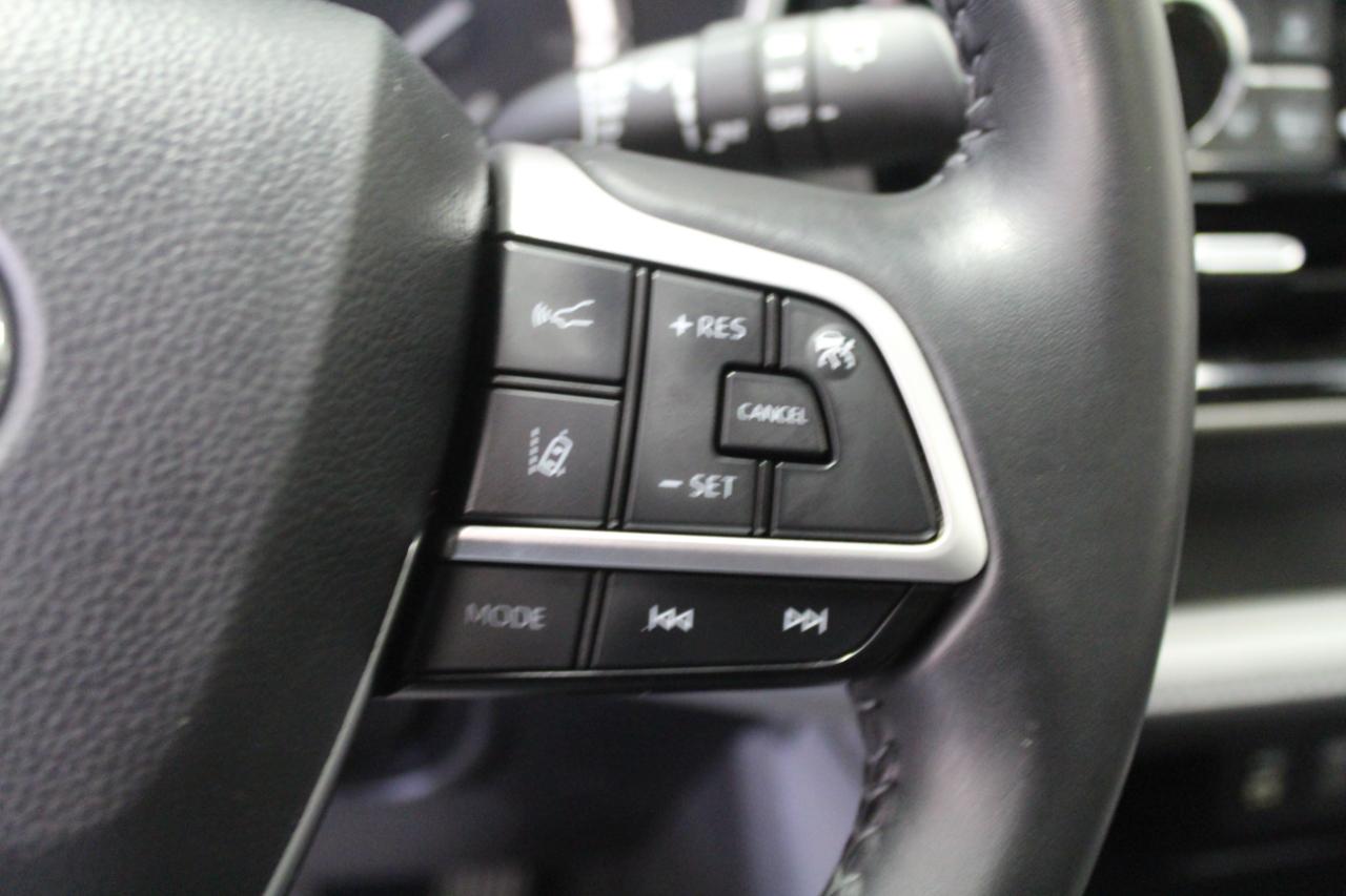 Toyota Highlander XLE AWD (Natl) 2022