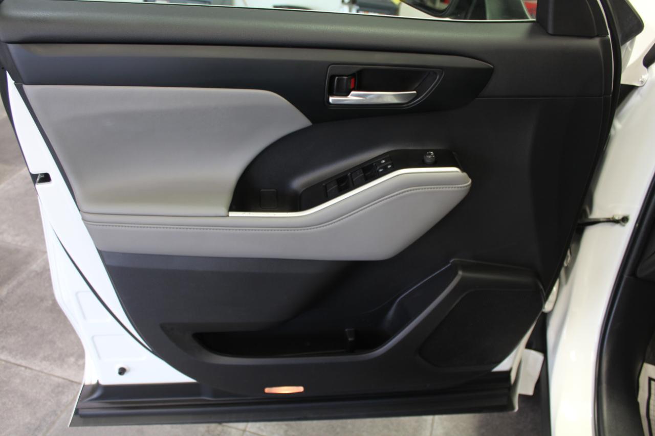 Toyota Highlander XLE AWD (Natl) 2022