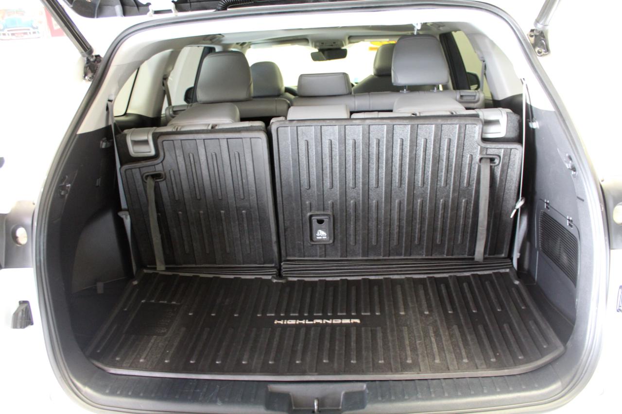 Toyota Highlander XLE AWD (Natl) 2022