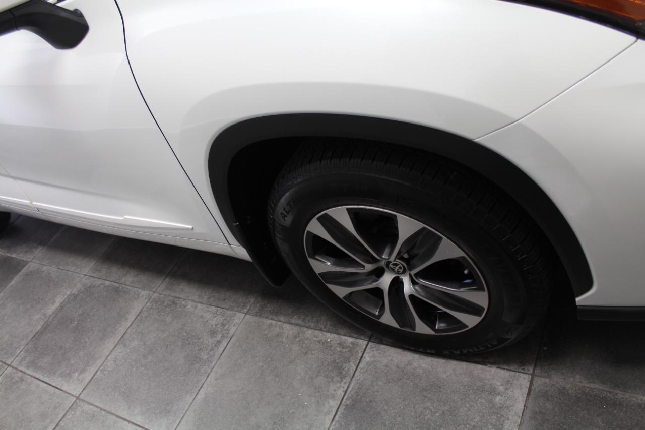 Toyota Highlander XLE AWD (Natl) 2022
