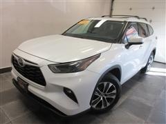 2022 Toyota Highlander 