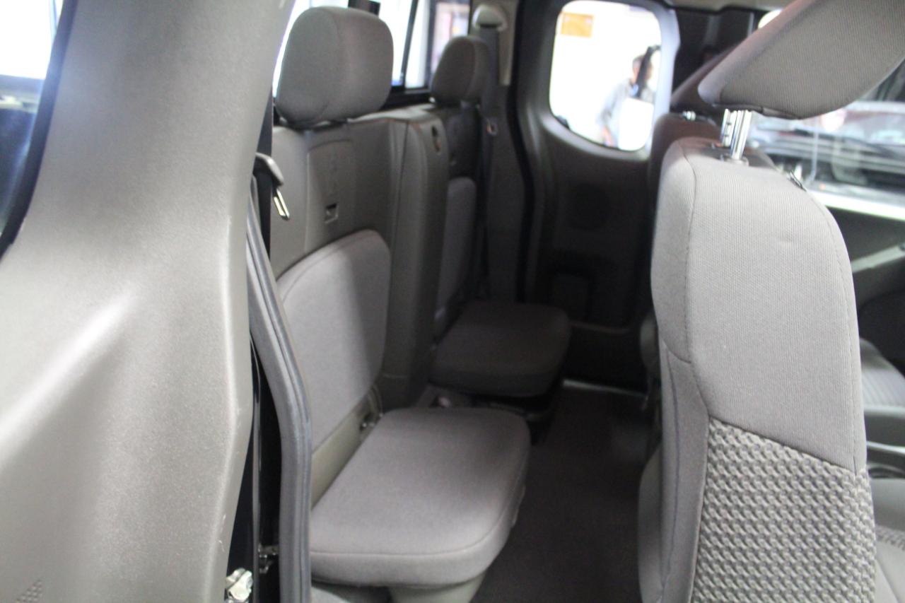 Nissan Frontier King Cab 4x4 SV Auto 2021