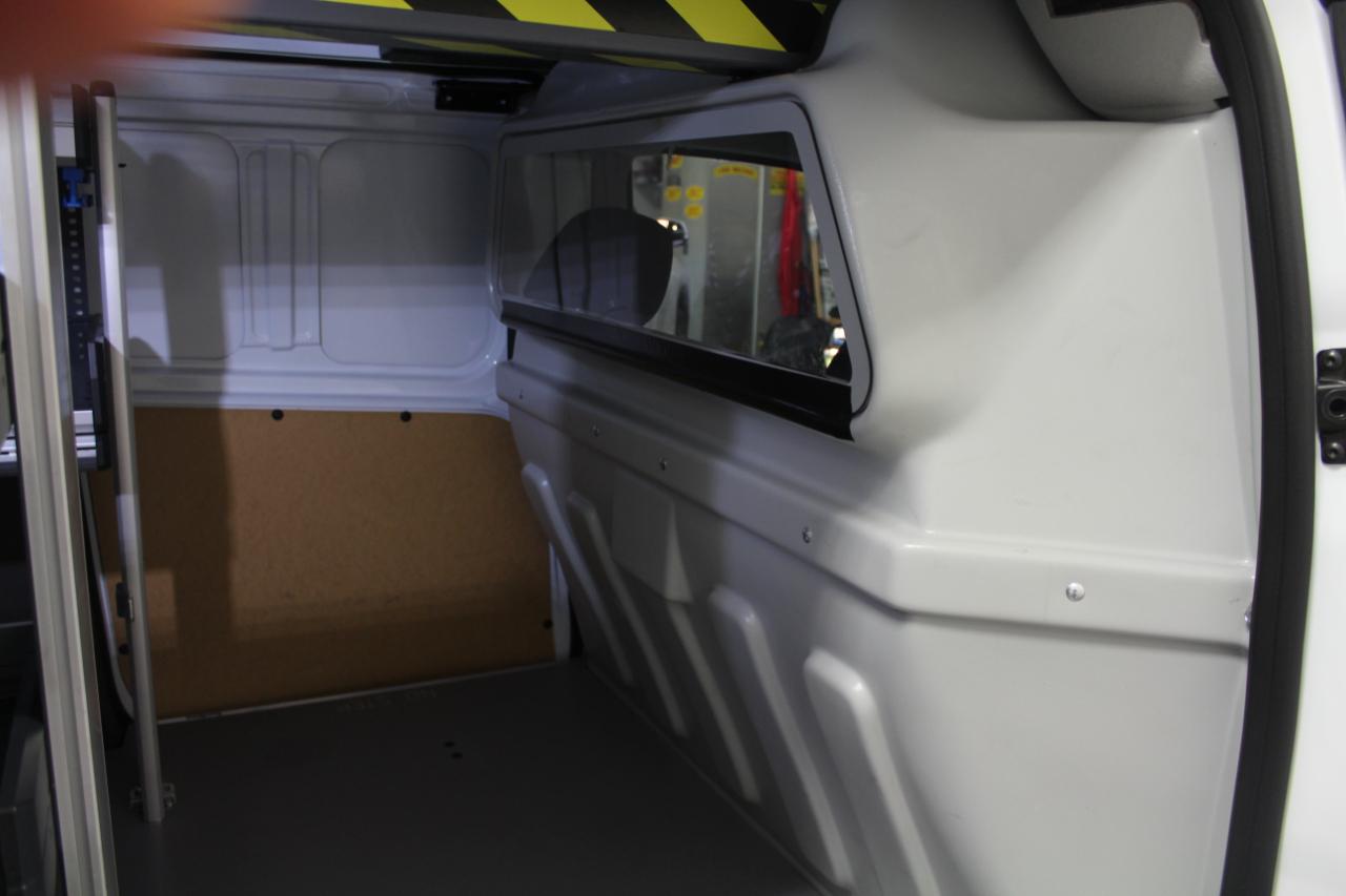 Ford Transit Connect Van XL LWB w/Rear Symmetrical Doors 2023
