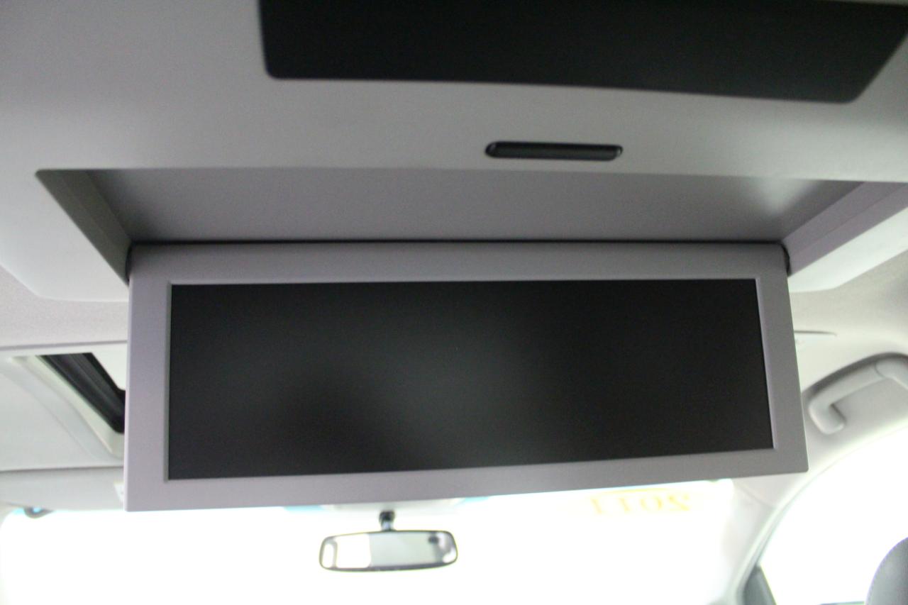Toyota Sienna 5dr 7-Pass Van V6 Ltd AWD (Natl) 2011