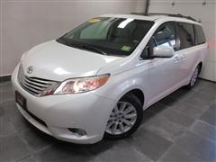 2011 Toyota Sienna 