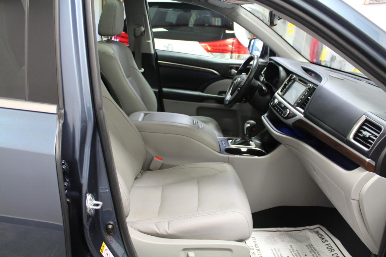 Toyota Highlander AWD 4dr V6 Limited Platinum (Natl) 2016