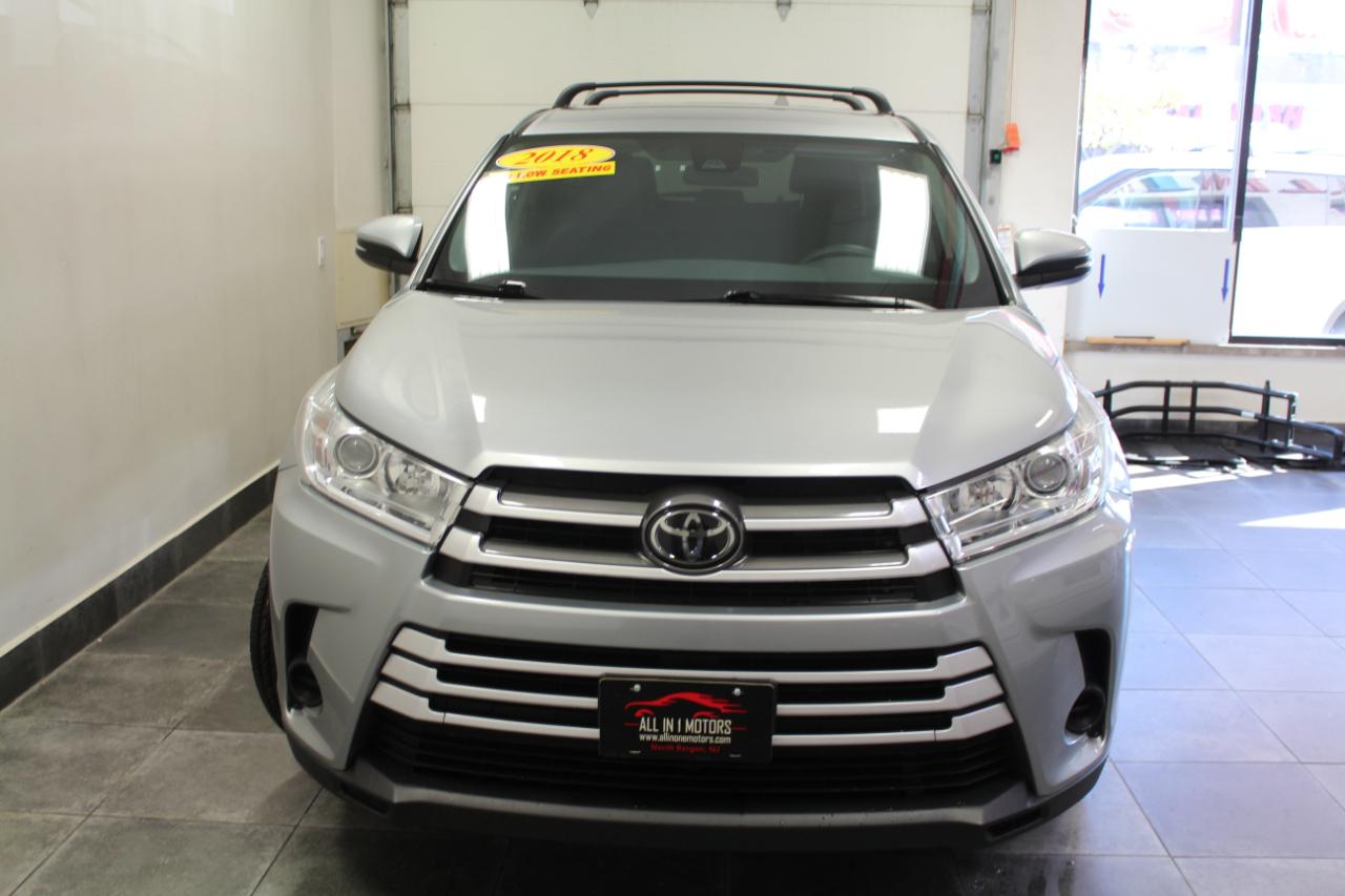 Toyota Highlander LE V6 AWD (Natl) 2018