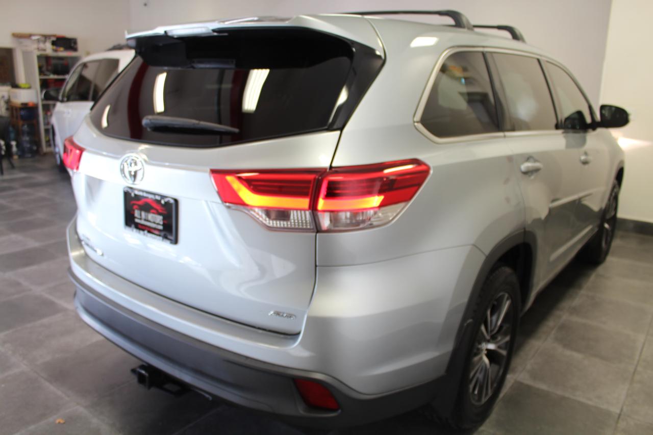 Toyota Highlander LE V6 AWD (Natl) 2018
