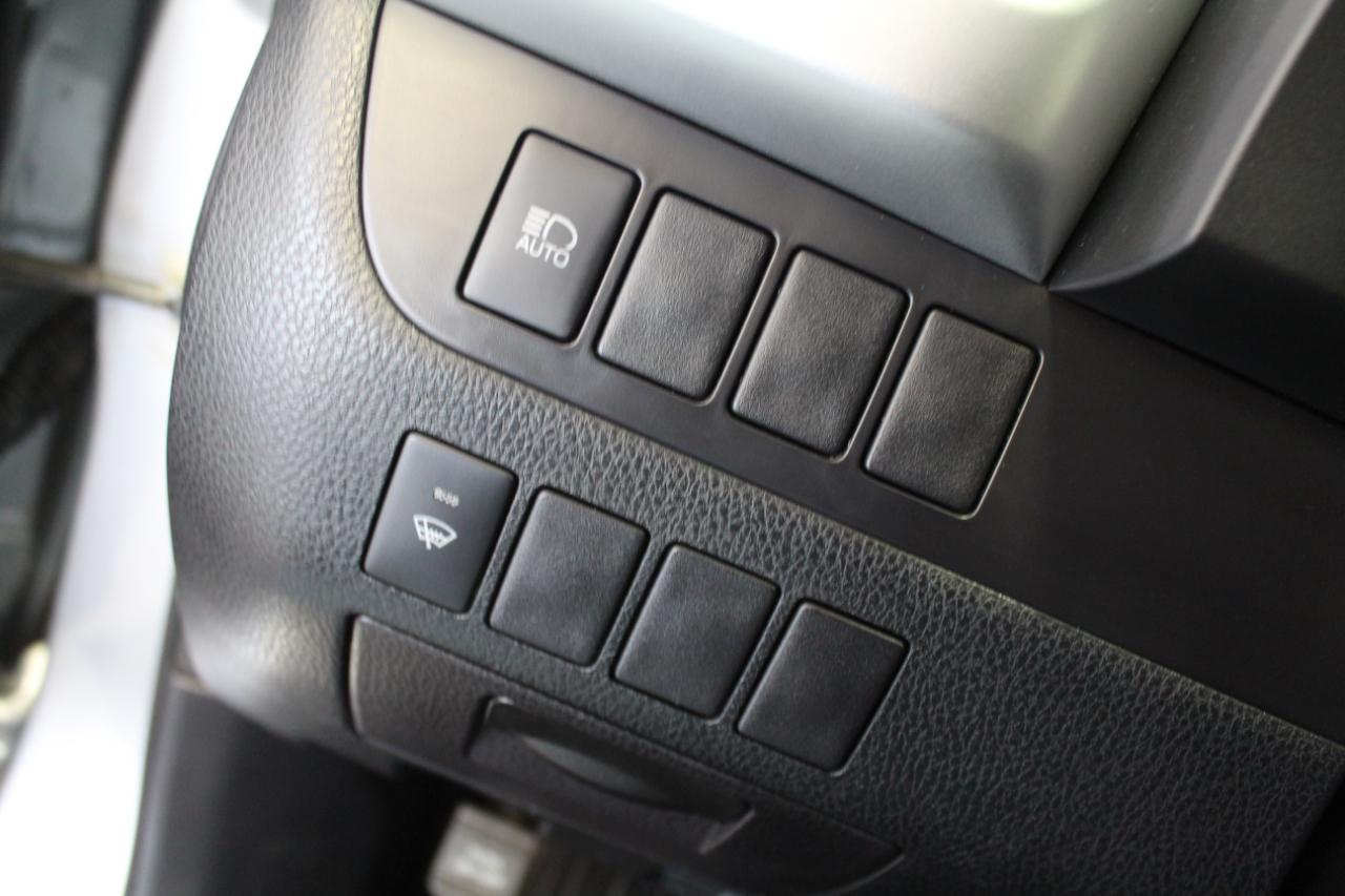 Toyota Highlander LE V6 AWD (Natl) 2018