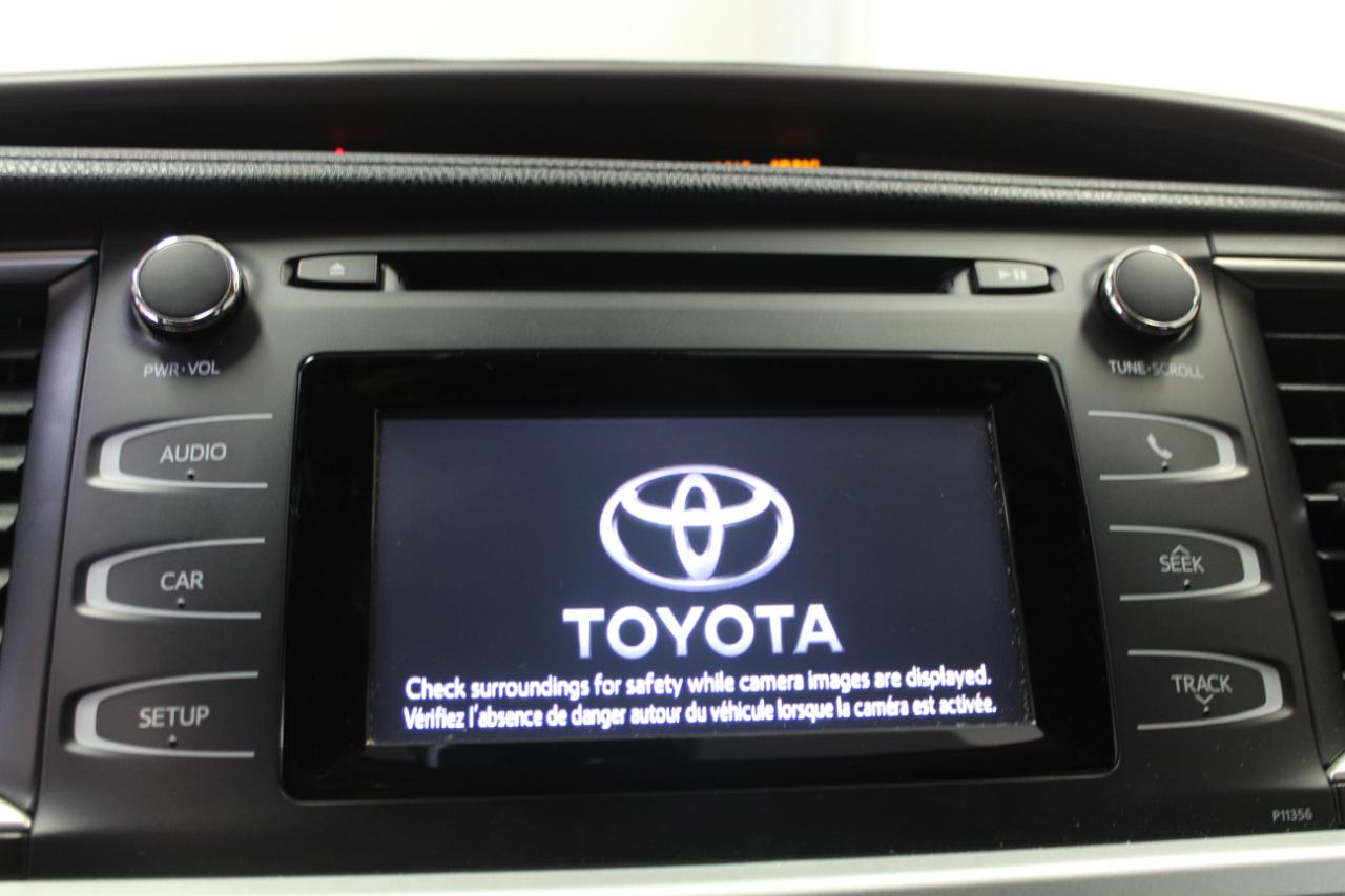 Toyota Highlander LE V6 AWD (Natl) 2018