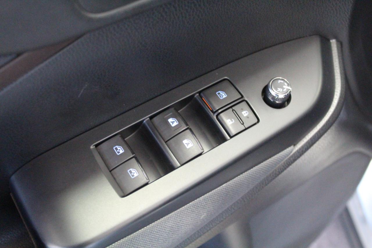 Toyota Highlander LE V6 AWD (Natl) 2018