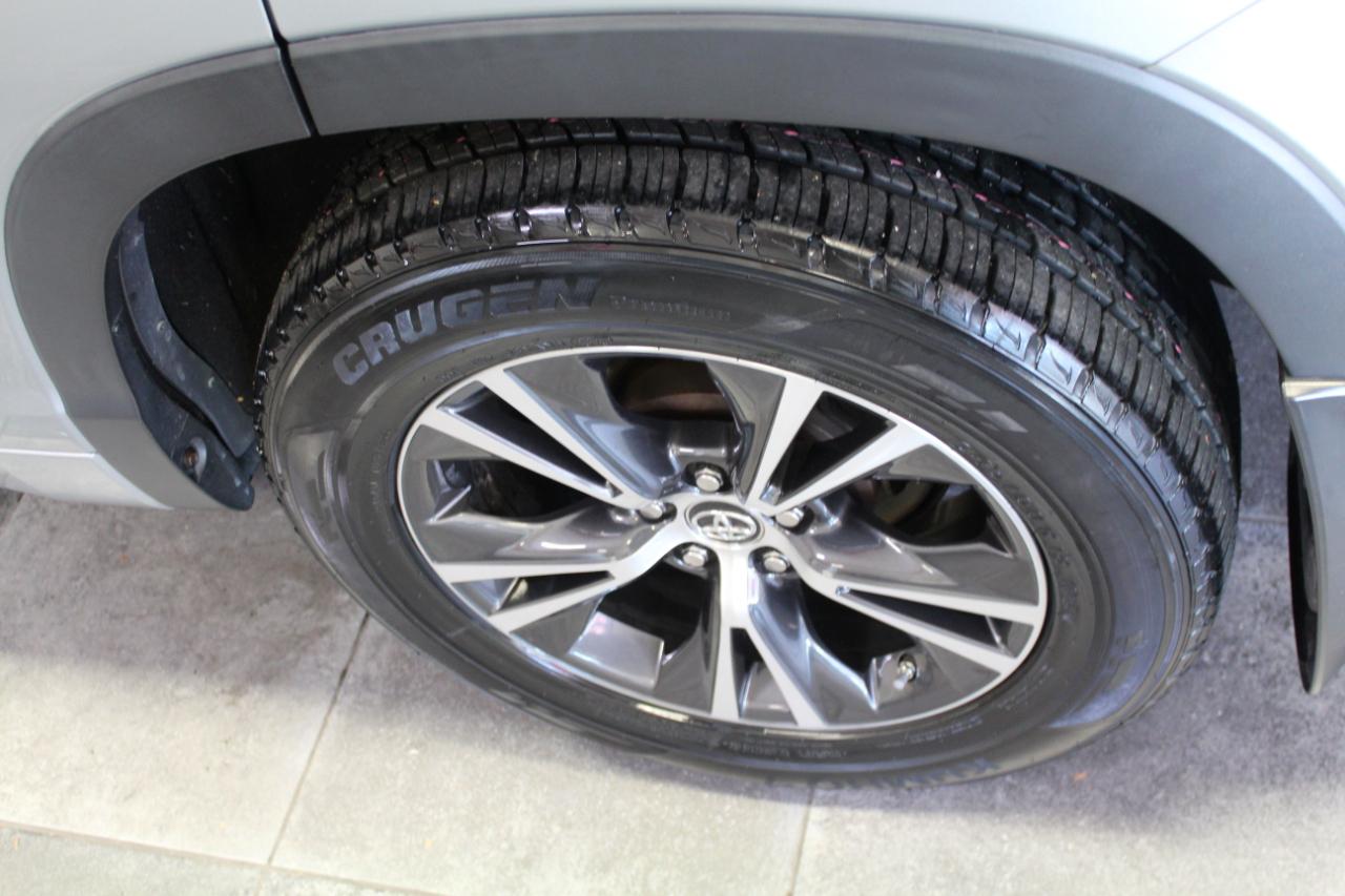 Toyota Highlander LE V6 AWD (Natl) 2018