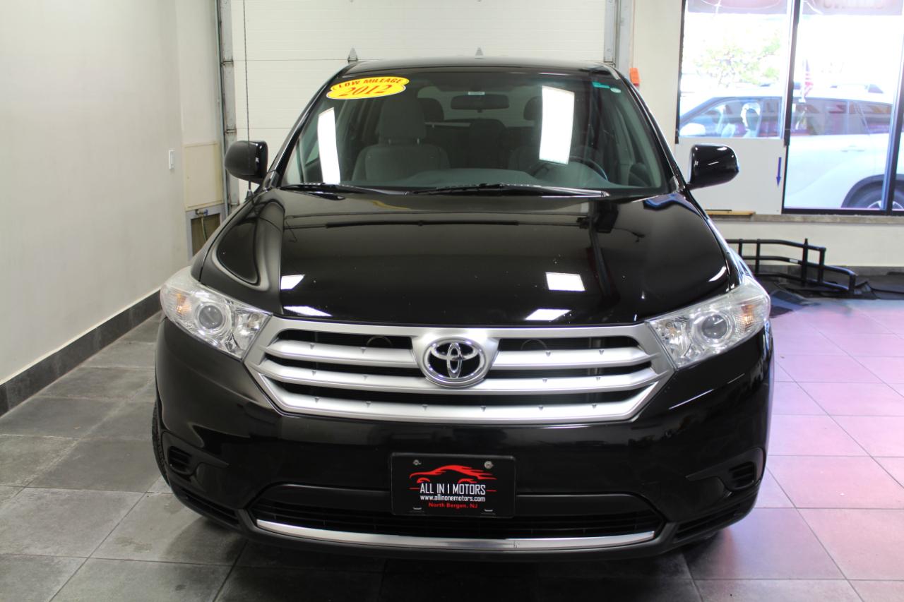 Toyota Highlander 4WD 4dr V6 (Natl) 2012