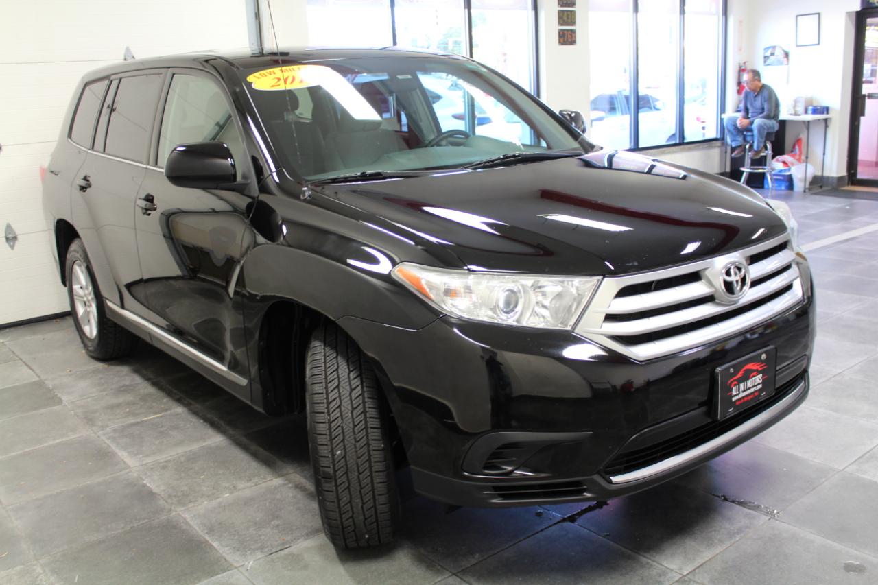 Toyota Highlander 4WD 4dr V6 (Natl) 2012