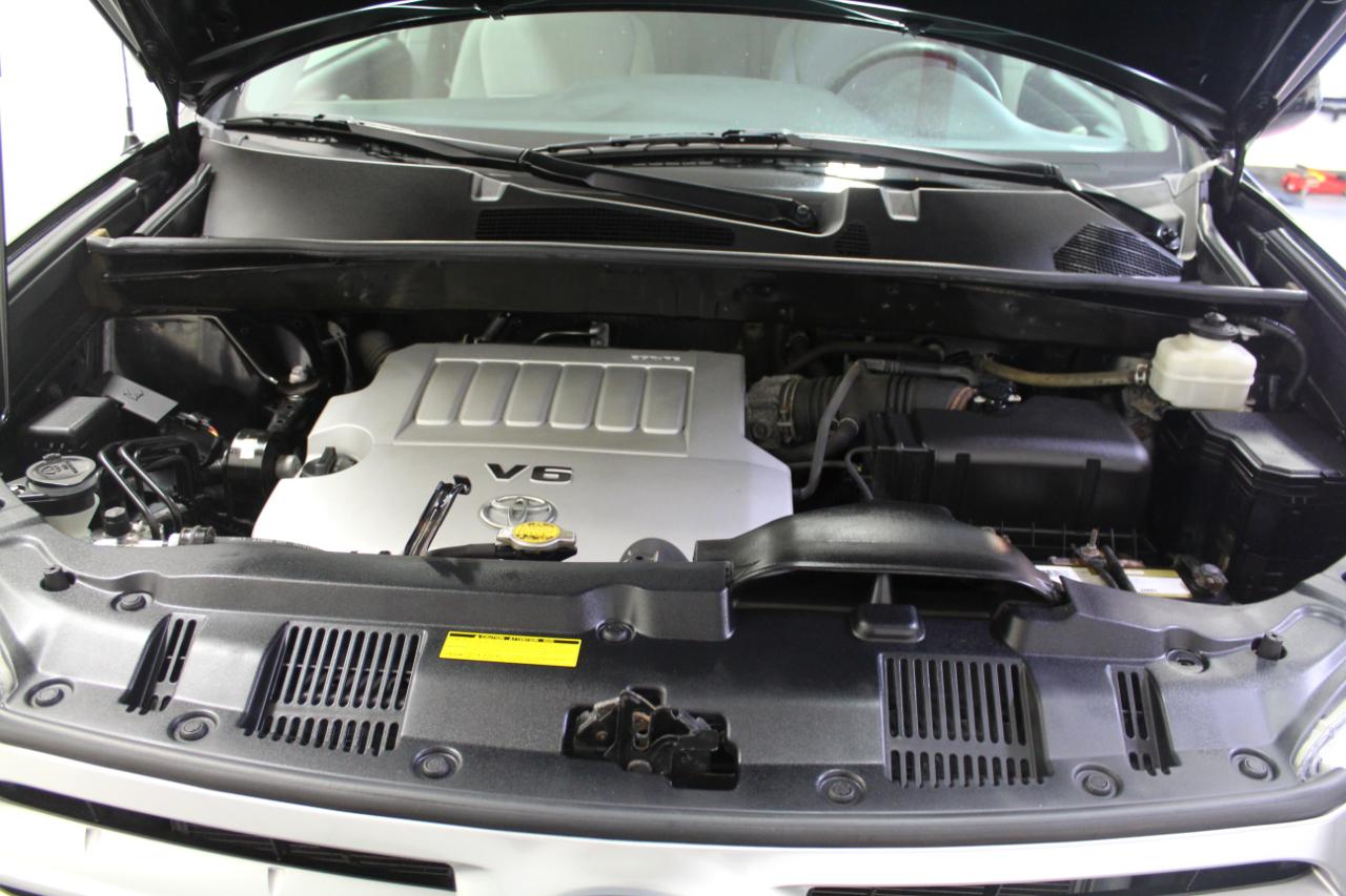 Toyota Highlander 4WD 4dr V6 (Natl) 2012