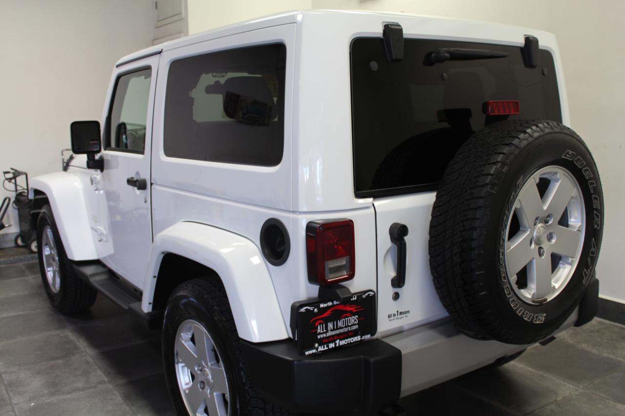 Jeep Wrangler 4WD 2dr Sahara 2012