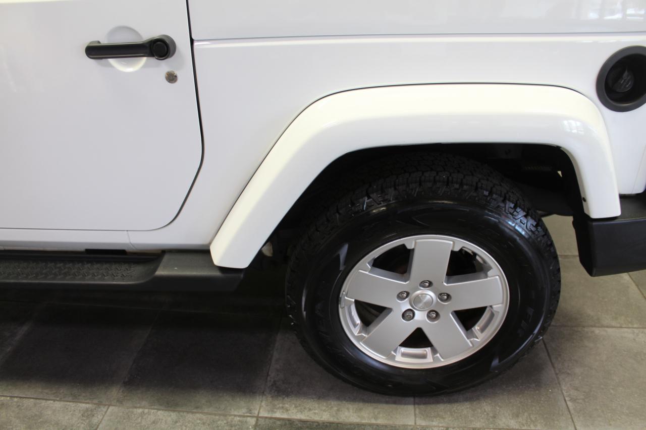 Jeep Wrangler 4WD 2dr Sahara 2012
