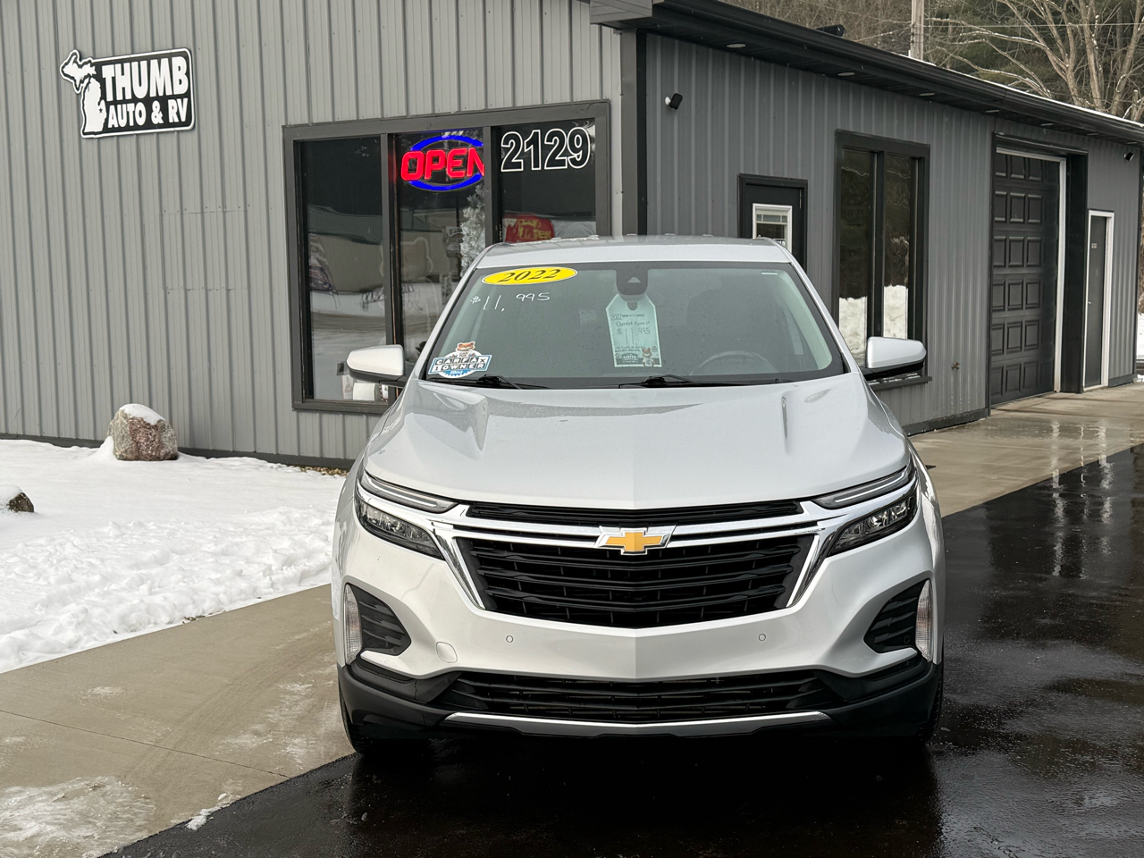 2022 Chevrolet Equinox LT's photo