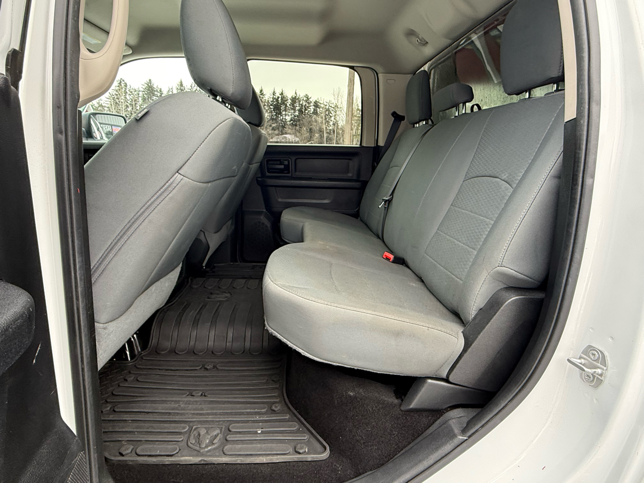 RAM 2500 Tradesman Crew Cab SWB 4WD 2016