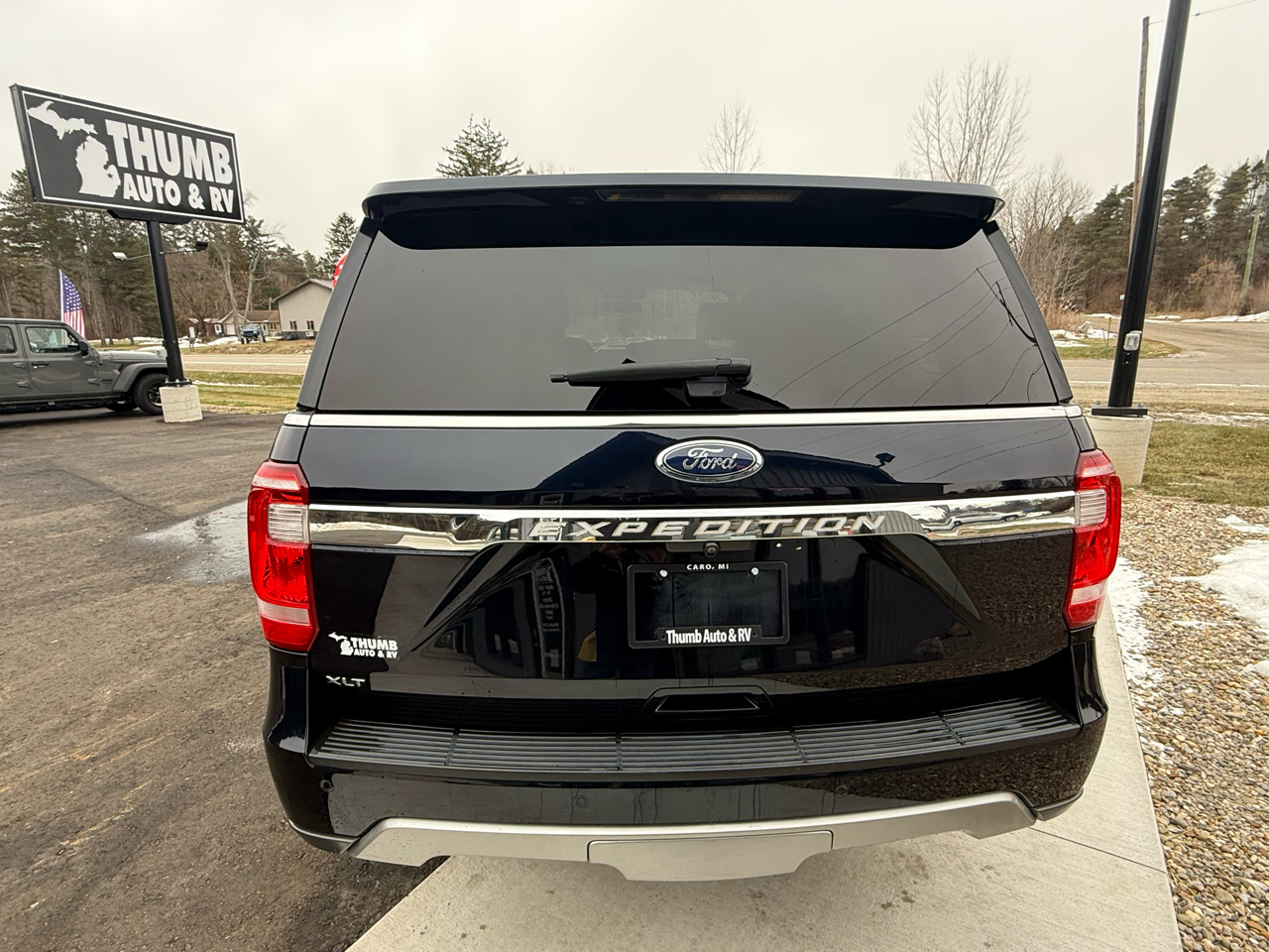 Ford Expedition XLT 4WD 2021