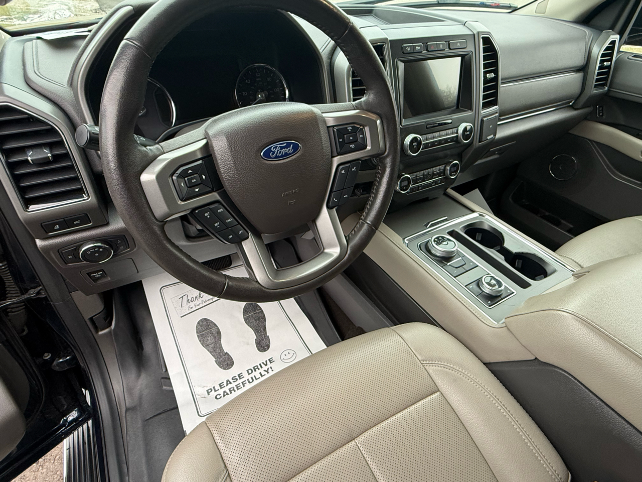 Ford Expedition XLT 4WD 2021