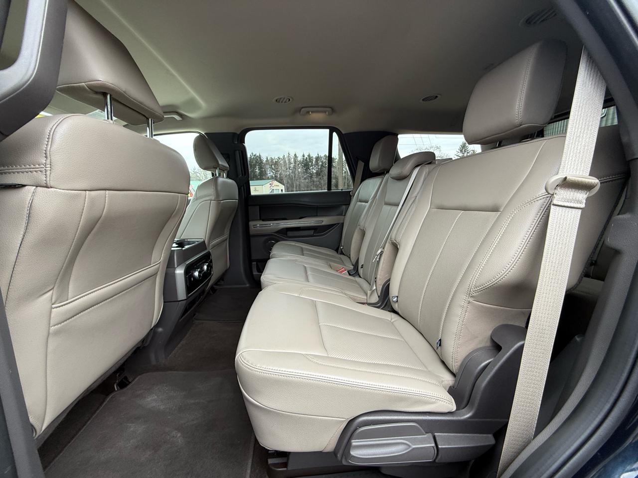 Ford Expedition XLT 4WD 2021