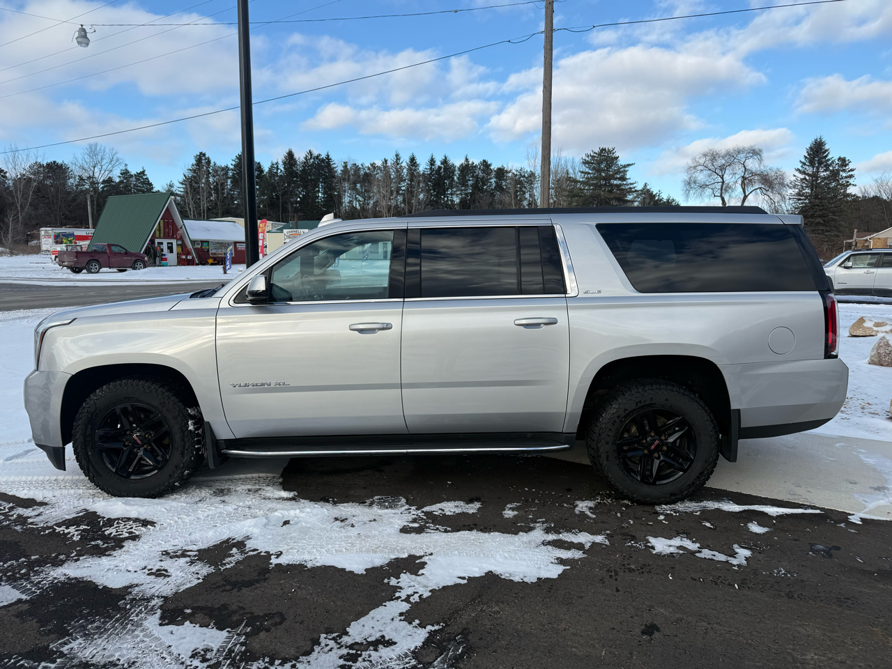 GMC Yukon XL SLE 4WD 2018