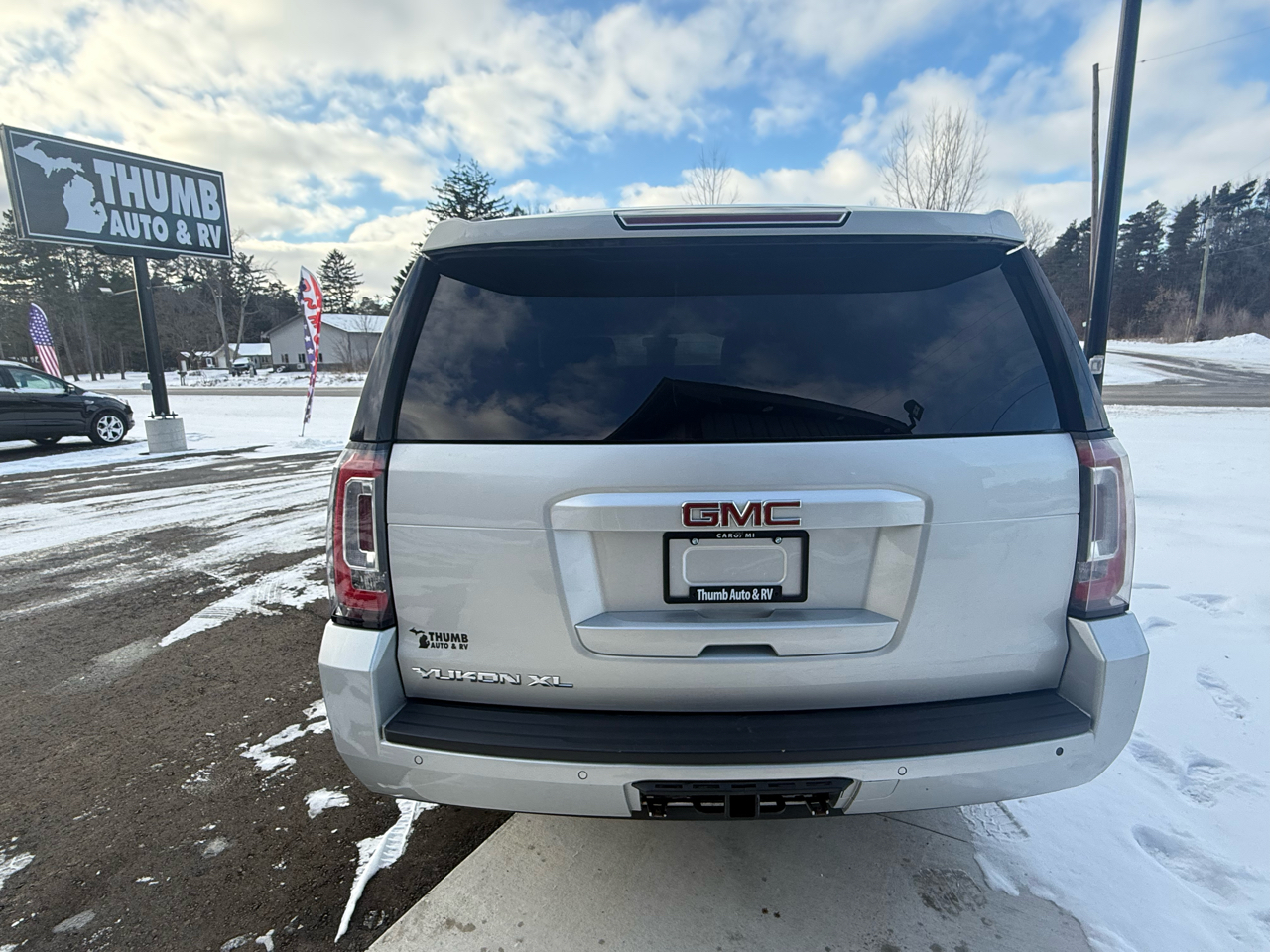 GMC Yukon XL SLE 4WD 2018