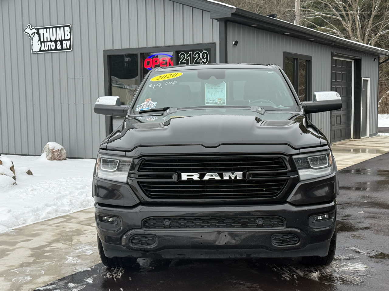 RAM 1500 Laramie Crew Cab SWB 4WD 2020