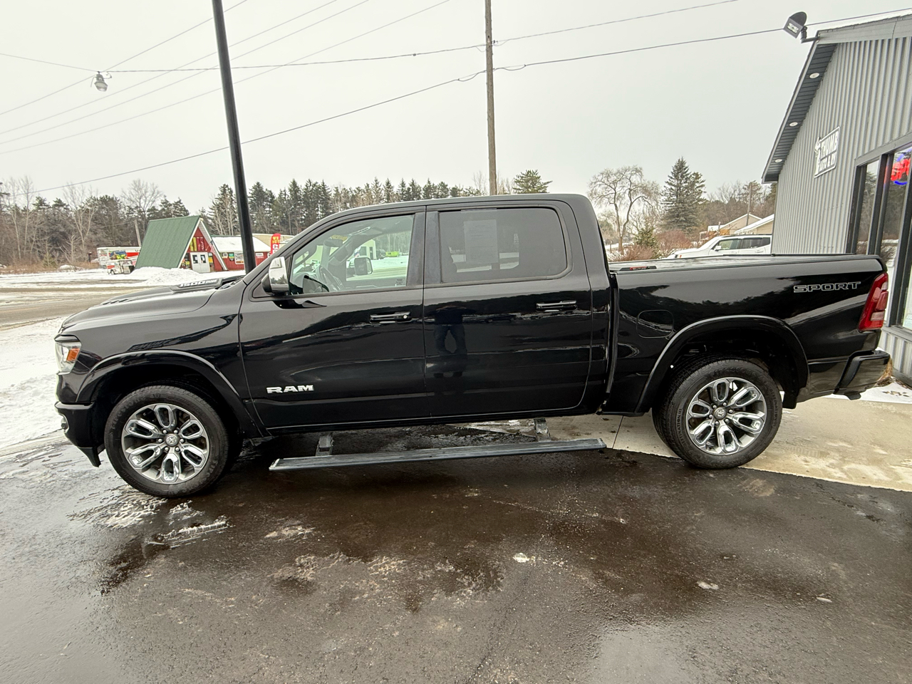 RAM 1500 Laramie Crew Cab SWB 4WD 2020